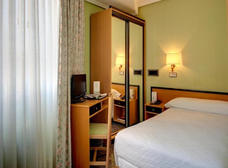 Hotel Alda Pasaje Gijón Extérieur photo